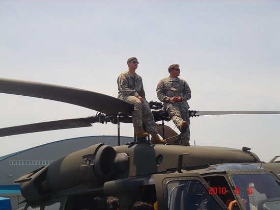 ５．シコルスキー UH-60 ブラックホーク.jpg